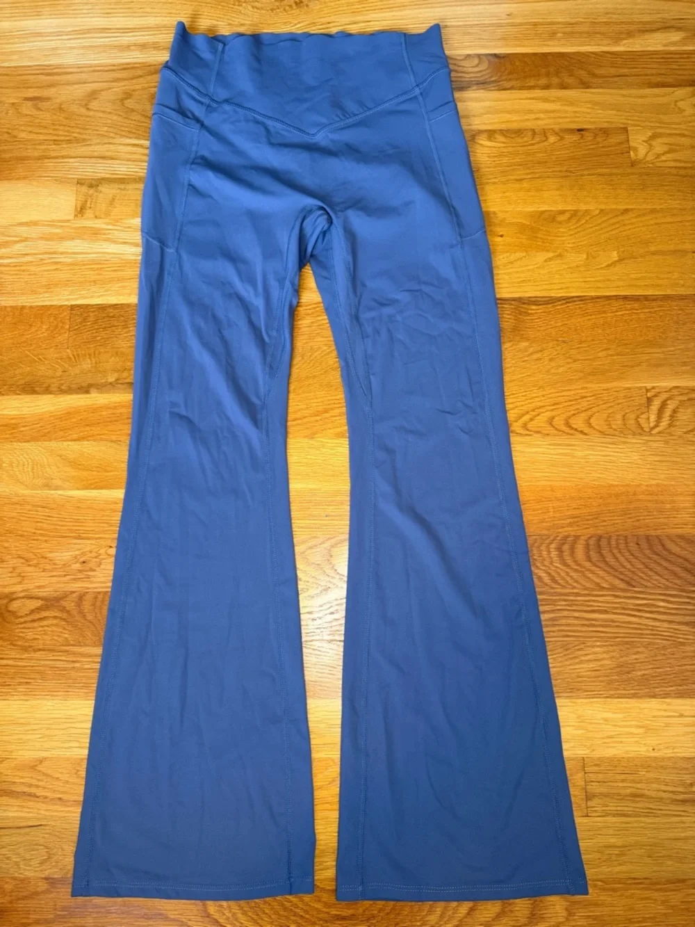 Halara UltraSculpt Bootcut Leggings L Scrunch Butt High Waisted NWT - Picture 2 of 13